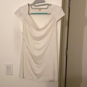 Perfect Leifsdottir top
